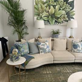 Outlander in Moss Green